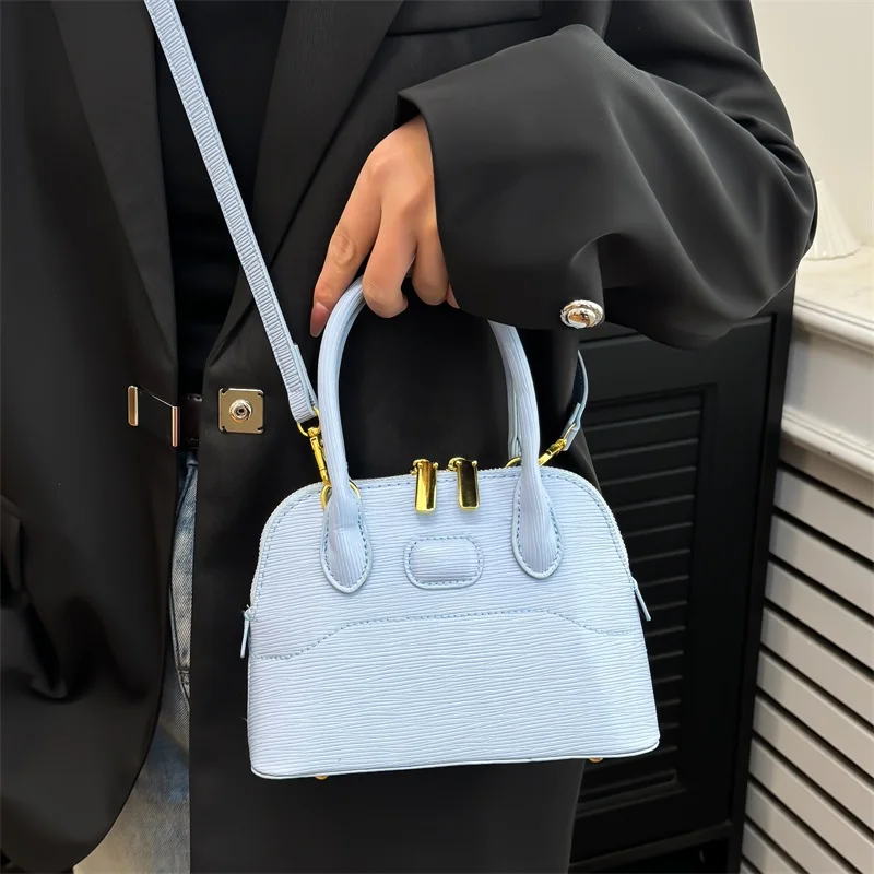 

Women's Messenger Bag Leather Crossbody Handbag, Famous Designer Shoulder Tote Popular Classic Elegant Design For Outings