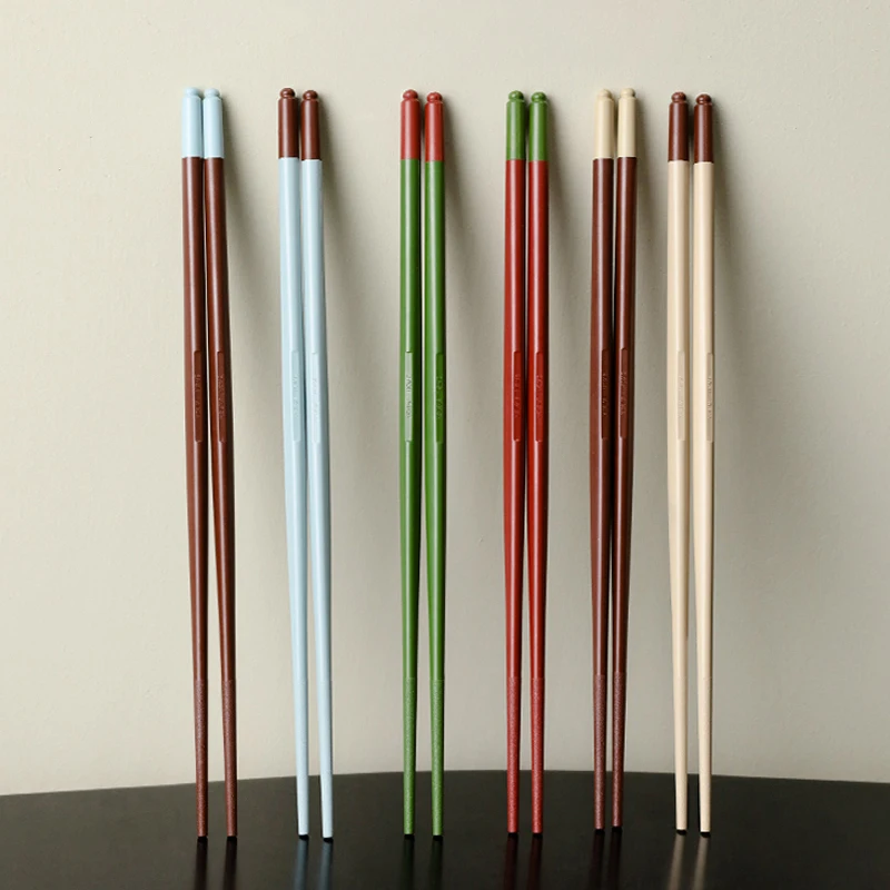 

4pcs/10pcs Chopsticks Are Antibacterial, Mildew Proof, and Heat-Resistant, Suitable for Kitchen and Dining Rooms