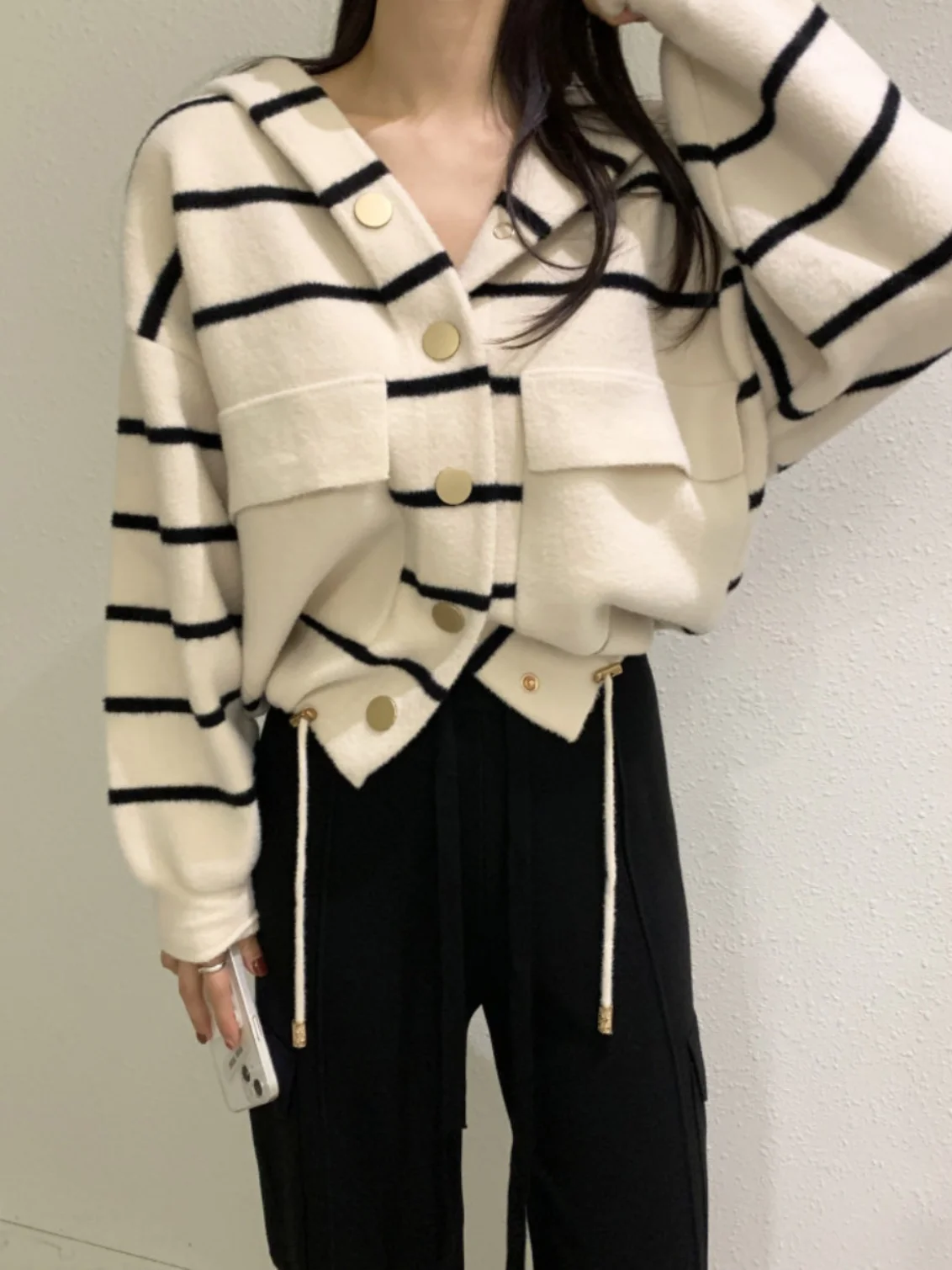 

Women's Loose Knitted Cardigan Coat with Big kets Striped Patchwork Hooded Single Button Dstring Bot Sweater