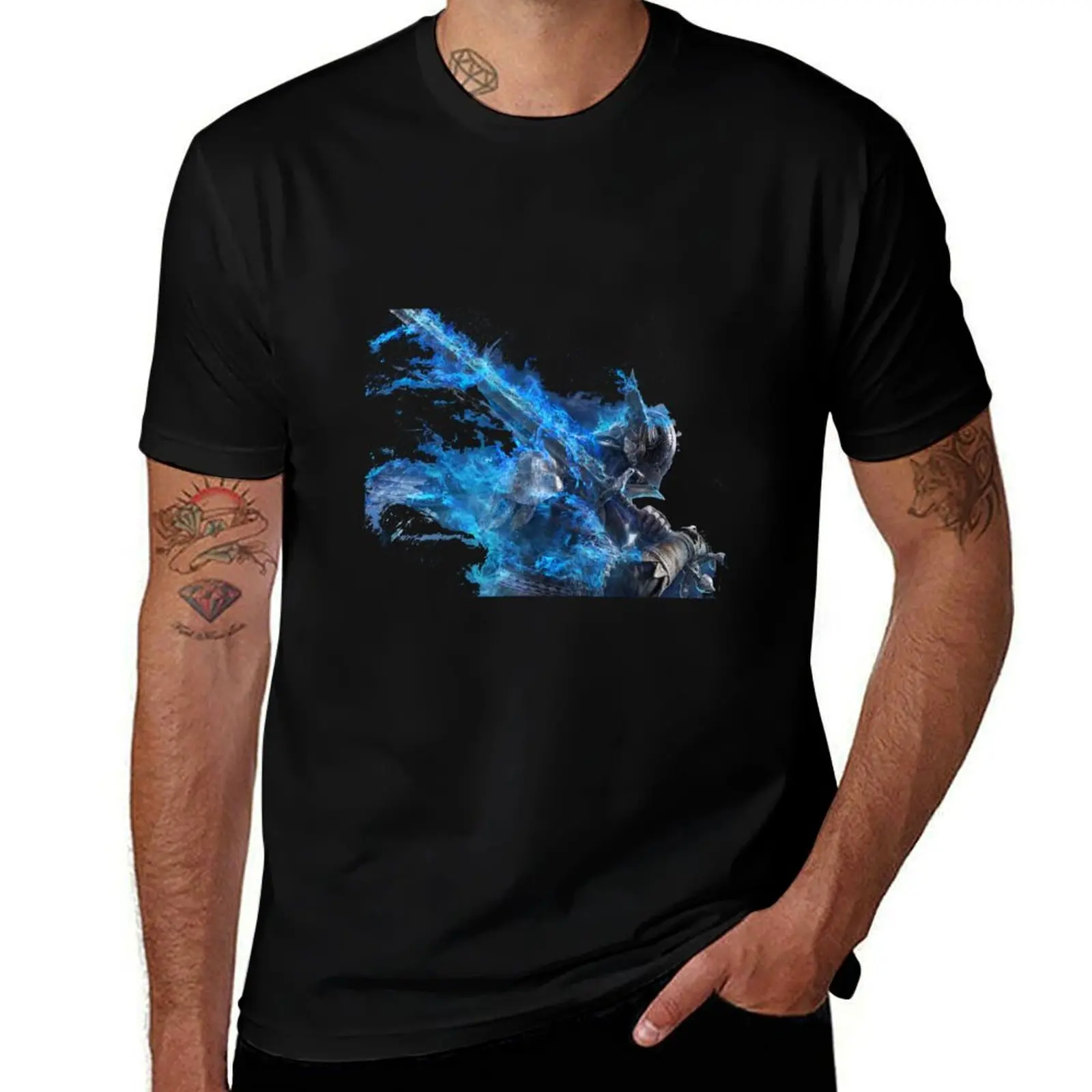 

Nightreign Warrior Dark Fantasy Gold Silhouette Art T-Shirt summer 2025 mens graphic t-shirts anime