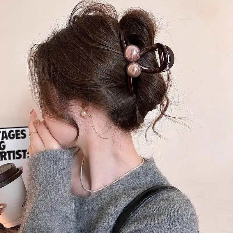 

1 шт. Новинка 2026 года: Жемчужная заколка-краб среднего размера для полупучка на затылке, для женщин, для хвоста и пучка, элегантная, универсальная