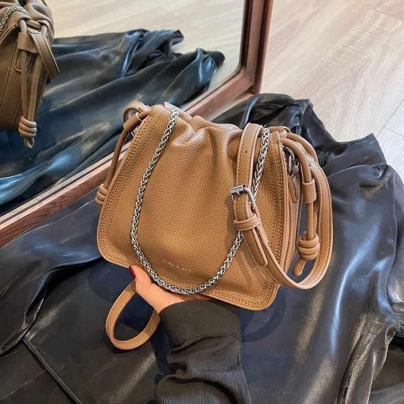 

2025 Convertible Tote Women Grained Calfskin Shoulder & Crossbody Euro-Chic Artisanal Multi-Scene Essentials Niche-Designed