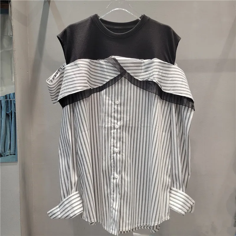 

SuperAen European 2024 Autumn New Loose Vertical Strip Single Breasted Hollow Fashion Style Shirt