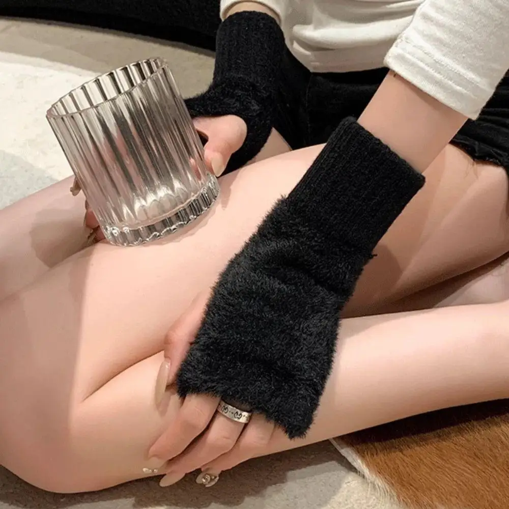 Норковые флисовые мягкие зимние перчатки с половиной пальца, женские чистые белые плюшевые вязаные перчатки без пальцев, корейские варежки на запястье, грелки для рук, хит продаж