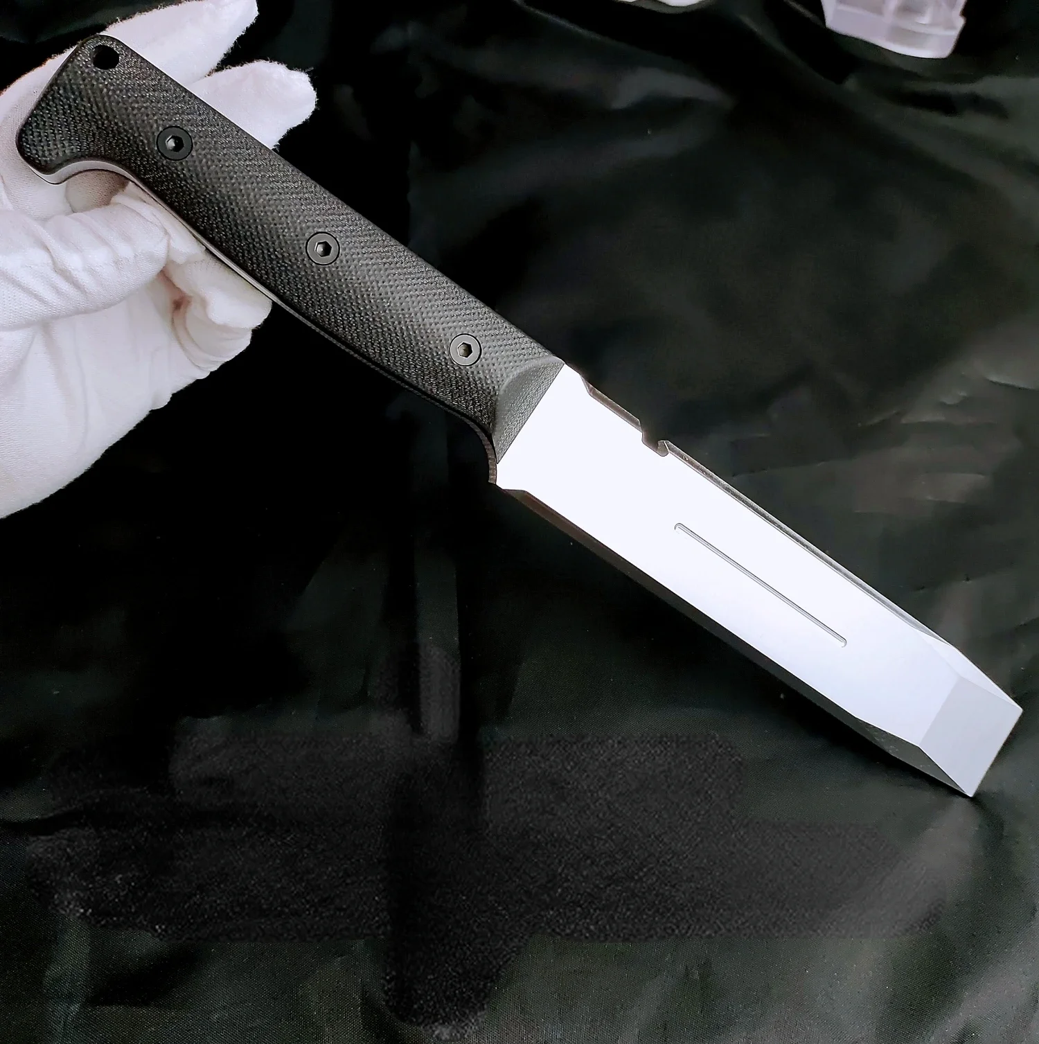 Versatile Crowbar for Outdoor Rescue and Vehicle Window Demolition EDC Tool