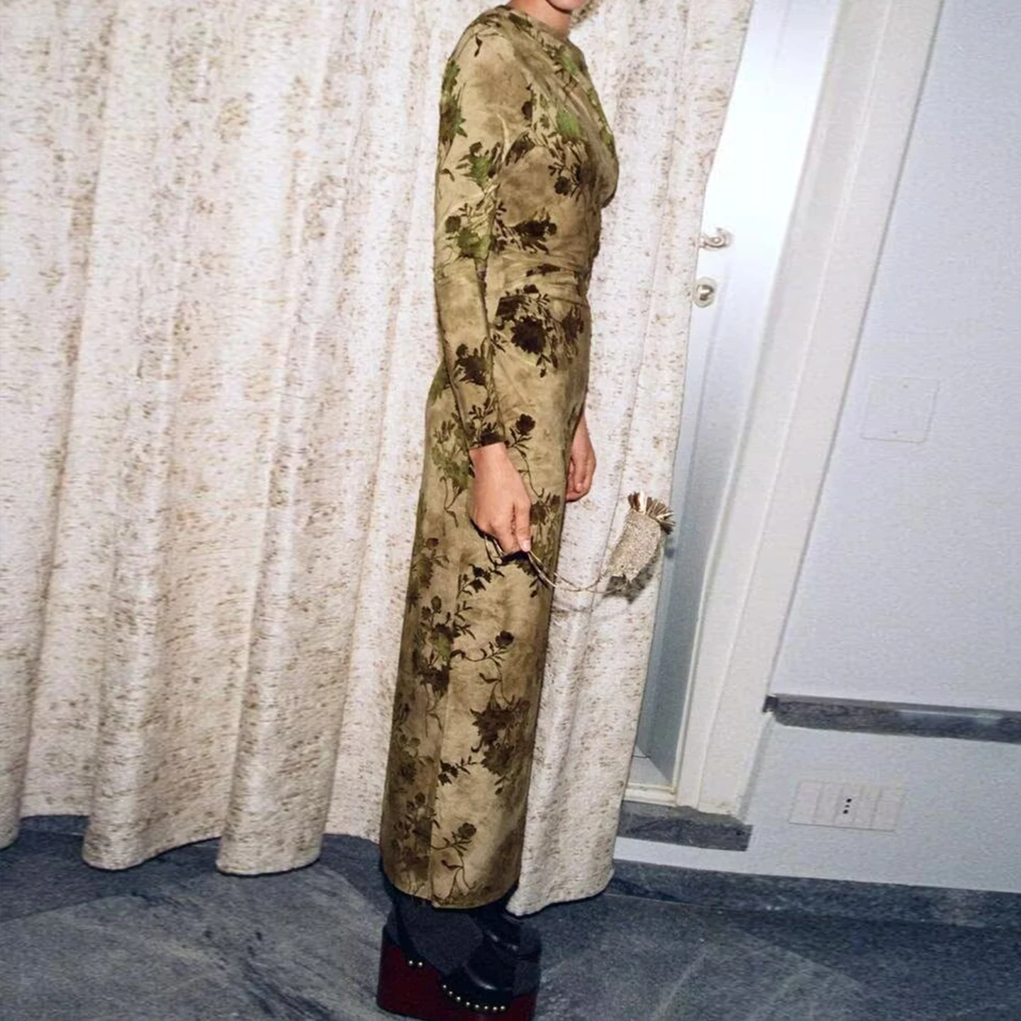 Faionable Samtkleid mit Falten für Damen, Herbst 2025, Stand-Fit, Alltagskleidung, Ele Individuali, vielseitig einsetzbar Dr