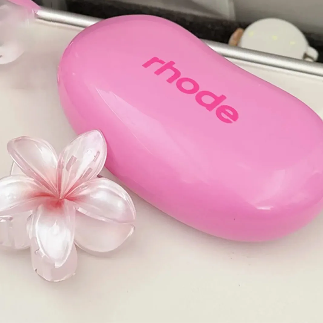 Letnia Nowość Lemontini Rose Black Przenośna Kosmetyczka na Prezent 18 Kolorów Błyszczyk do Ust Wstążka Toast Regenerujący Kolor Ust Produkt Kosmetyczny