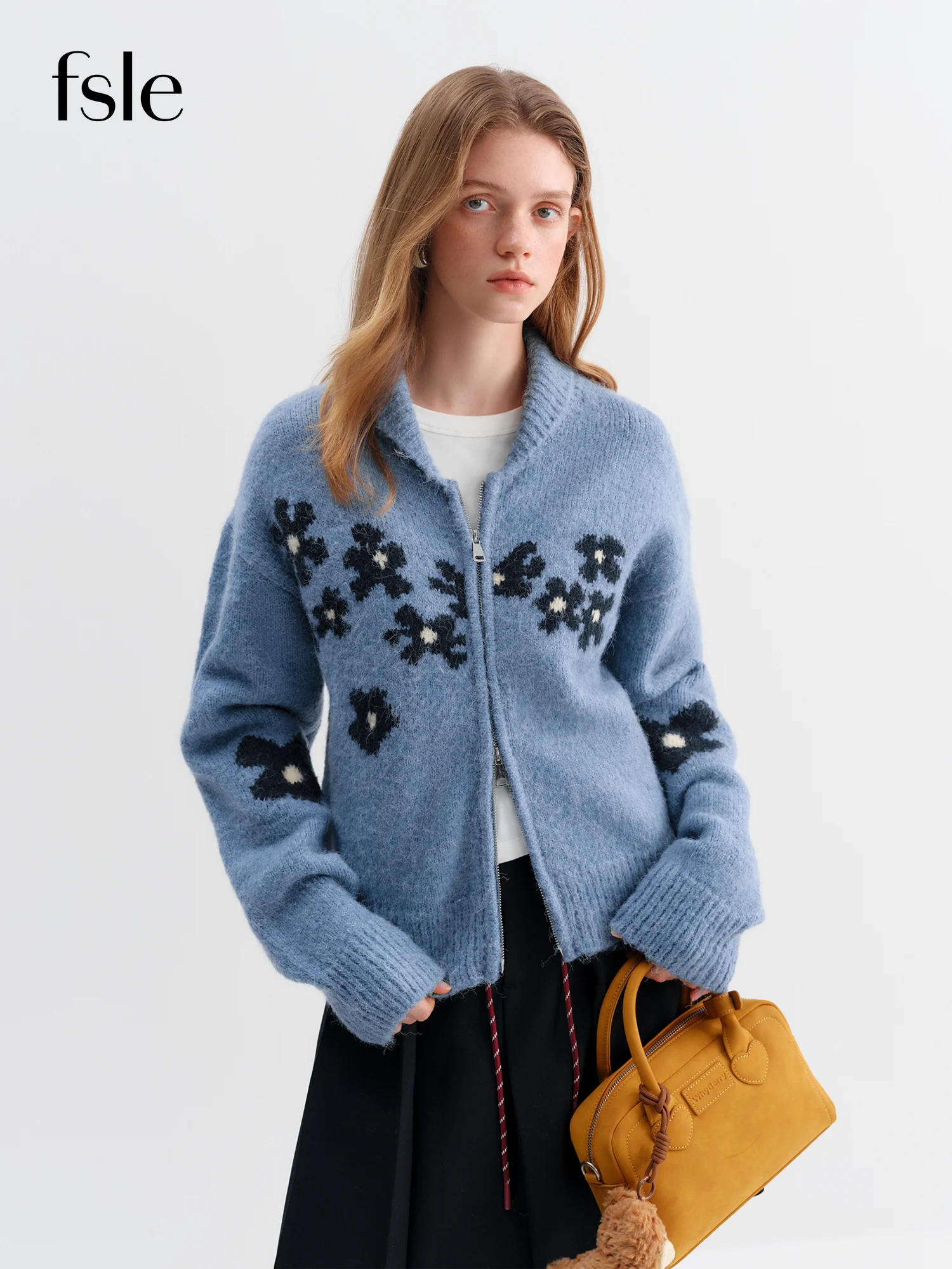 

​ FSLE 2025 Зимний женский вязаный свитер в стиле ретро ленивого цвета с цветными блоками — синий кардиган с открытой передней частью для повседневного комфорта ​