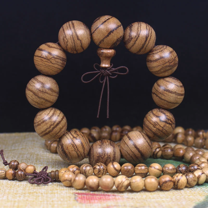 

Vietnamese white agarwood Buddhist beads bracelet, supply for street stall accessories