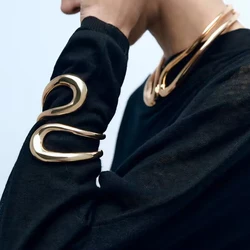 Girlgo Retro Stylish and Simple Alloy Open Bracelet Hollow-out Women's Hand Accessory for Seaside Wear Can Be DIY Matched