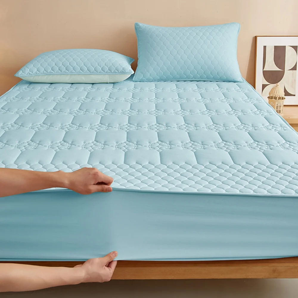 

100% Waterproof Quilted Mattress Protector Bed Sheets with Elastic Home Thickened Mattress Cover Antibacterial Hypoallergenic