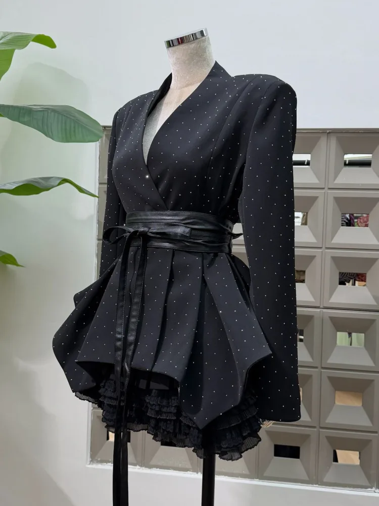 DFDG 2025 Abrigo de diseñador con cuello en V para mujer, chaqueta ajustada con cintura asimétrica y lazo, prendas de vestir exteriores de Boutique de lujo, abrigo de otoño y primavera