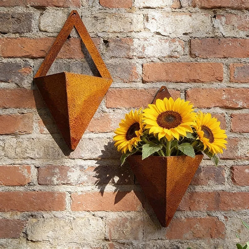 Metal Iron Wall Mounted Flower Pot Handicraft Wall Hanging Planter Indoor Home Wall Decor Outdoor Garden Balcony Horticulture
