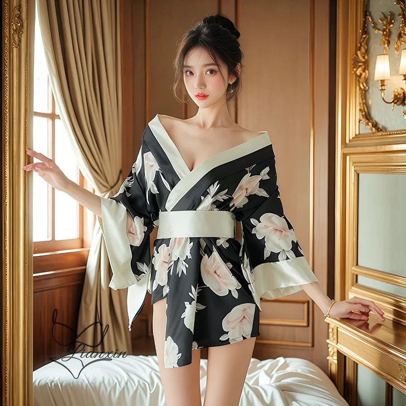 Thumbnail 3 - #81 Kimonos Comparison Guide