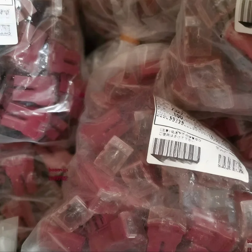 50A fuse is suitable for Kubota excavators, Mitsubishi Leopard, Pajero, V73 and Vansevoort vehicles.