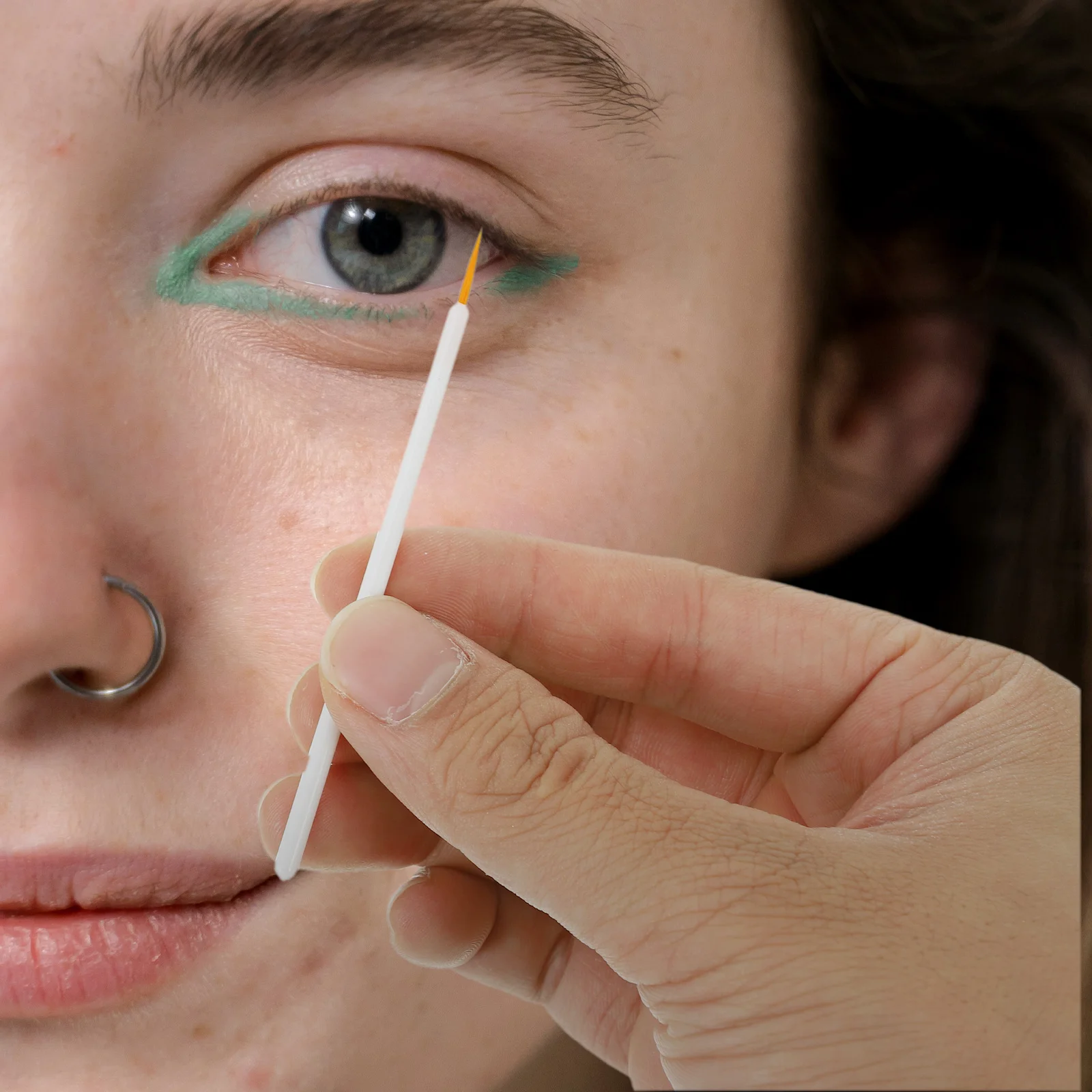 100pcs Eyeliner Brush Disposable Makeup Wand Fine Tip Applicator For Women Liquid Liner Tool Nylon Fiber Brush Mini Eye