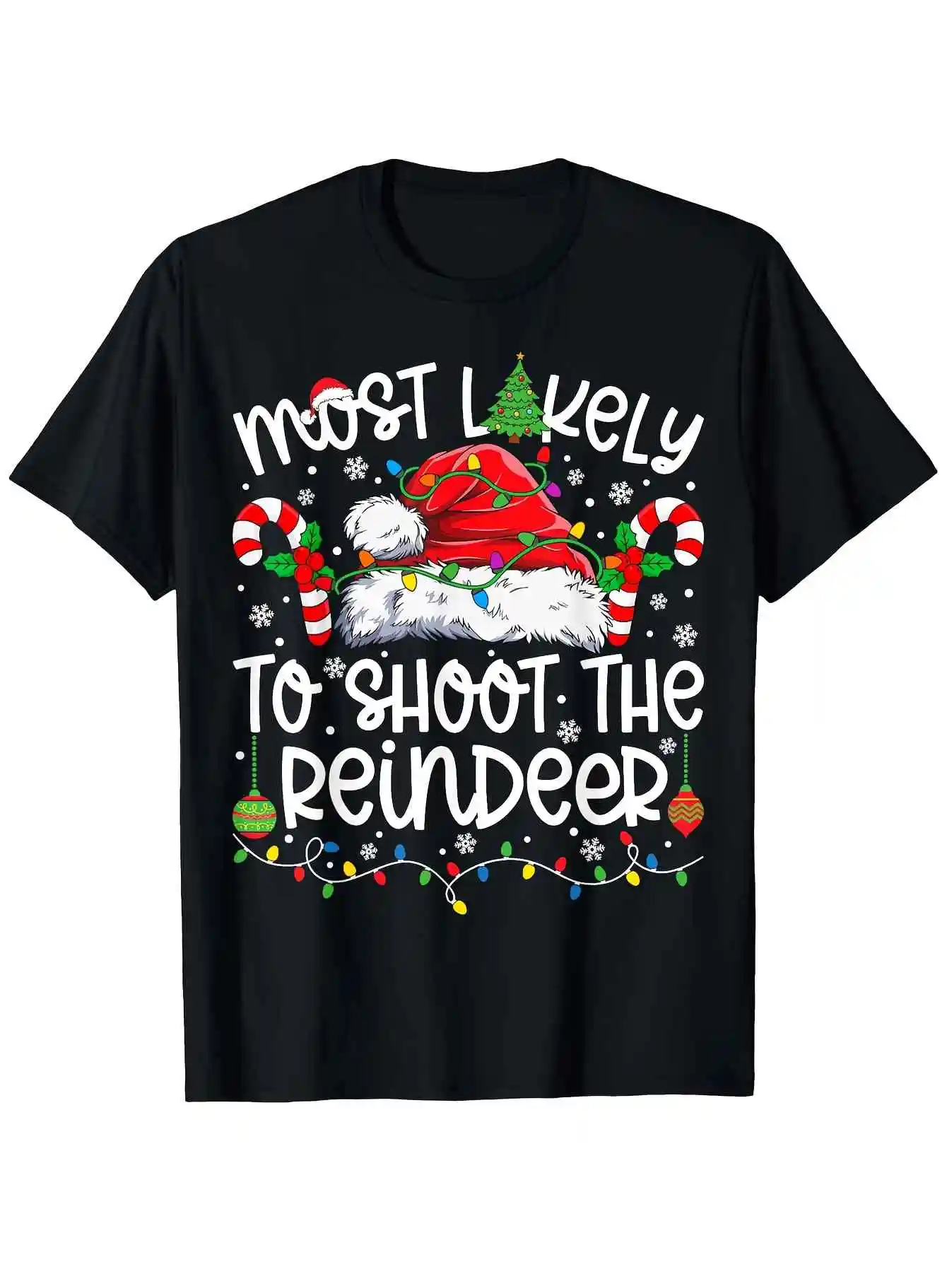 

Футболка с надписью "Most Likely to Hit the Reindeer Family" — юмористическая ретро-футболка с коротким рукавом.