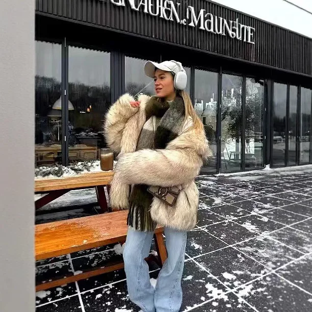 

Gradient Women Winter Mink Fur Outwear Big Fur Collar Oversized Eco Fur Jacket For Female Mid Length Casual Lady Faux Fur Coat