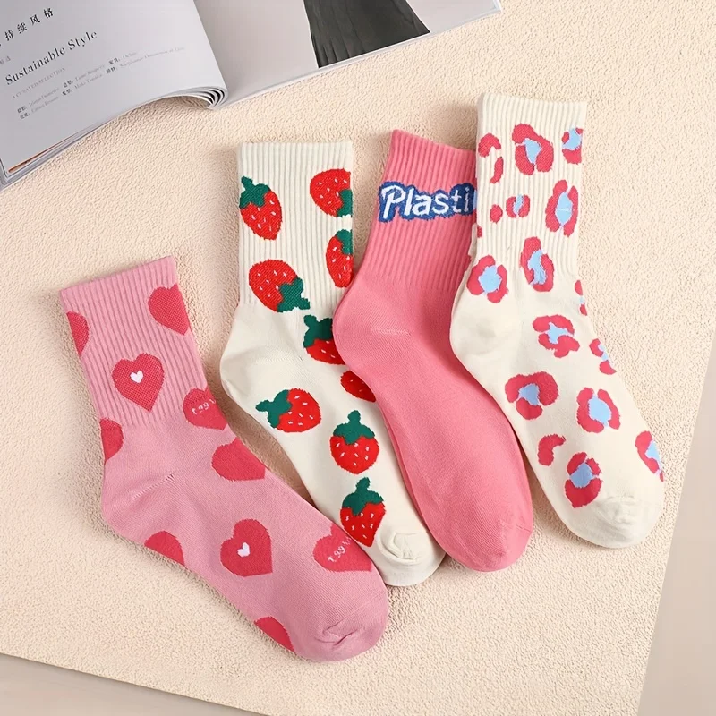 

8 Pairs Cartoon Strawberry&Heart Pattern women Socks,Autumn Cute&Funny Mid Tube Athletic Socks,Women's Stockings