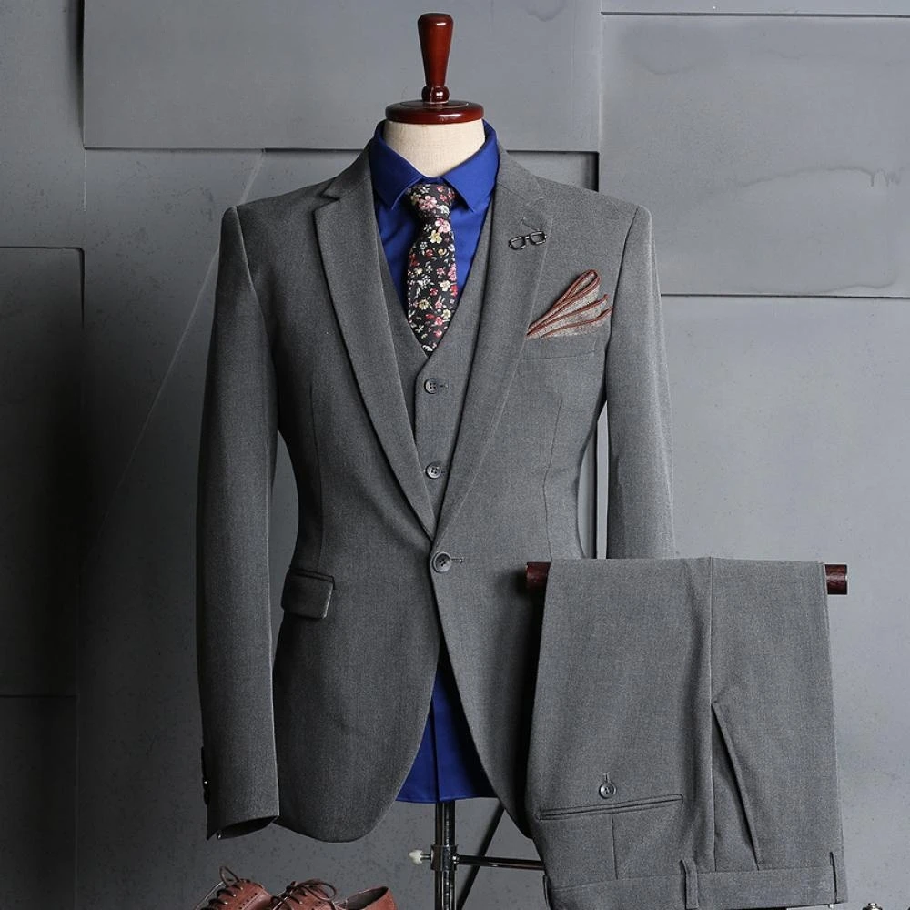 Handsome Classy Men's Slim Fit Suits For Formal occasion Classic Notched Lapel Men Tuxedo 3 Pieces Wedding Birthday Party Outfit