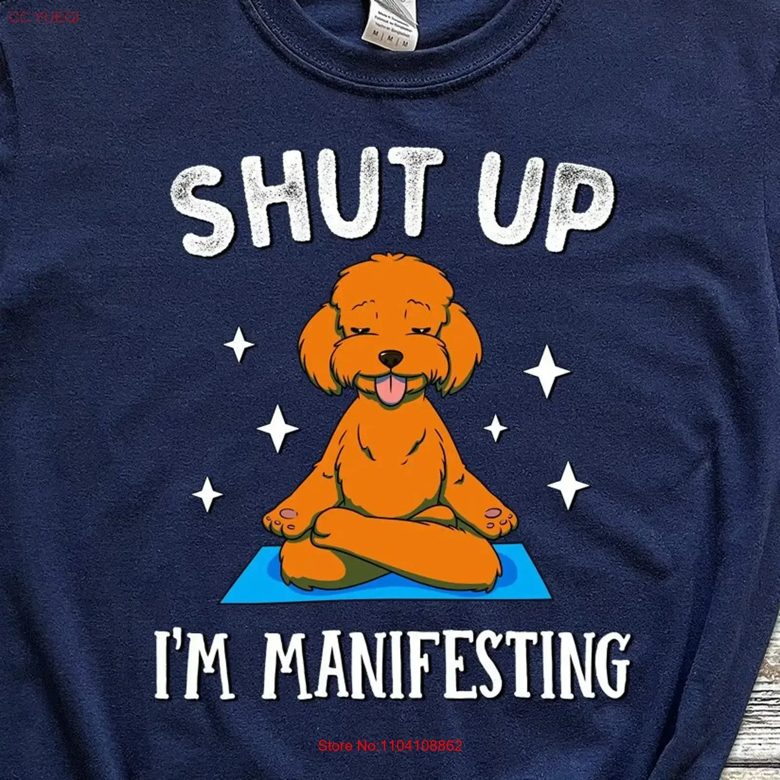 T-shirt vintage « Shut Up I'm Manifesting Yoga Dog Pose Fitness Workout Namaste » – Méditation, Pawsitive Vibes, Mom Mindfulness