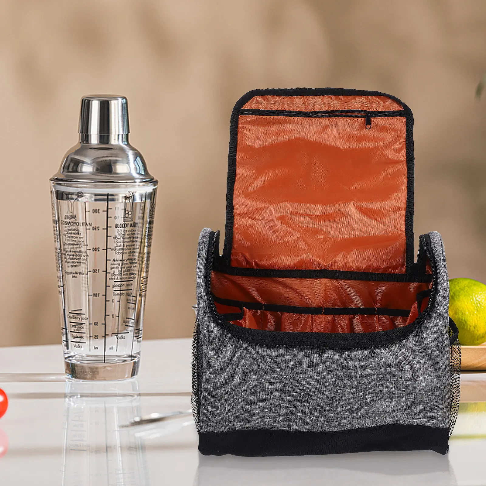 

Bartender Bag Portable Padded Storage Travel Bar Tool Holder for Wine Bottles Cocktail Shaker Bar Kit Party Outdoor Indoor