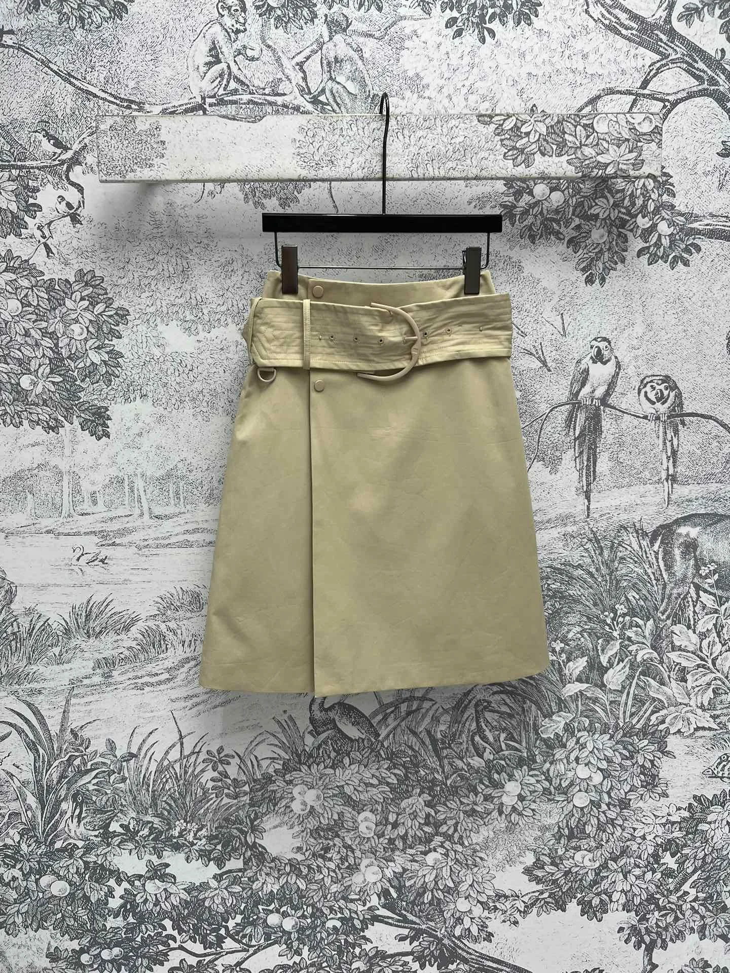 

2024 Autumn New High Quality Women's Clothing Exquisite khaki waist belt wrapped skirt 0907