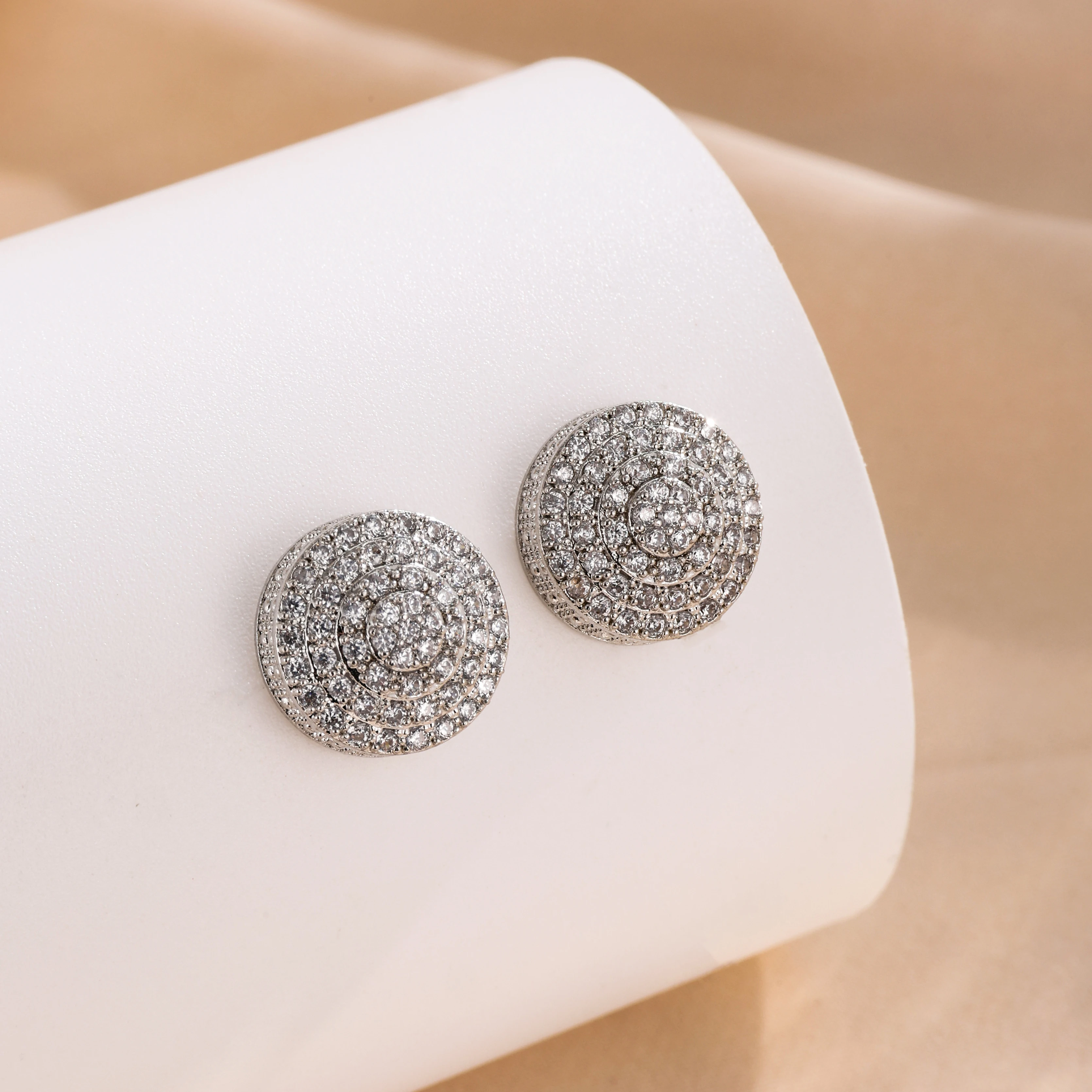 TrendMen Hiphop Rock Round Copper Zirconia Stud Earrings For Men Boy Silver Color Metal Crystal Earring Party Ear Jewelry Gifts