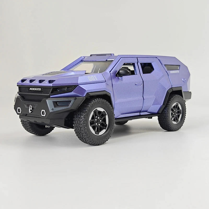 1:24 simulation Razvani armored vehicle alloy model, doors can be opened with sound and light feedback, car gift