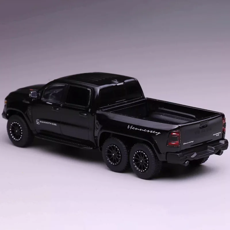 

Модель автомобиля RAM из литого сплава, масштаб 1:64, 596 штук, сувенир, коллекционный предмет, подарок для хобби