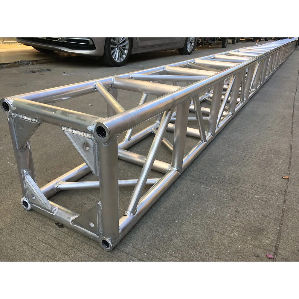 

Алюминиевая болтовая ферма 400*400 мм с концевой пластиной