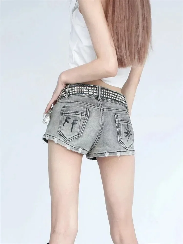 Moda coreana cintura baixa picante menina borla calças quentes verão retro angustiado fino ajuste impresso high street shorts jeans feminino
