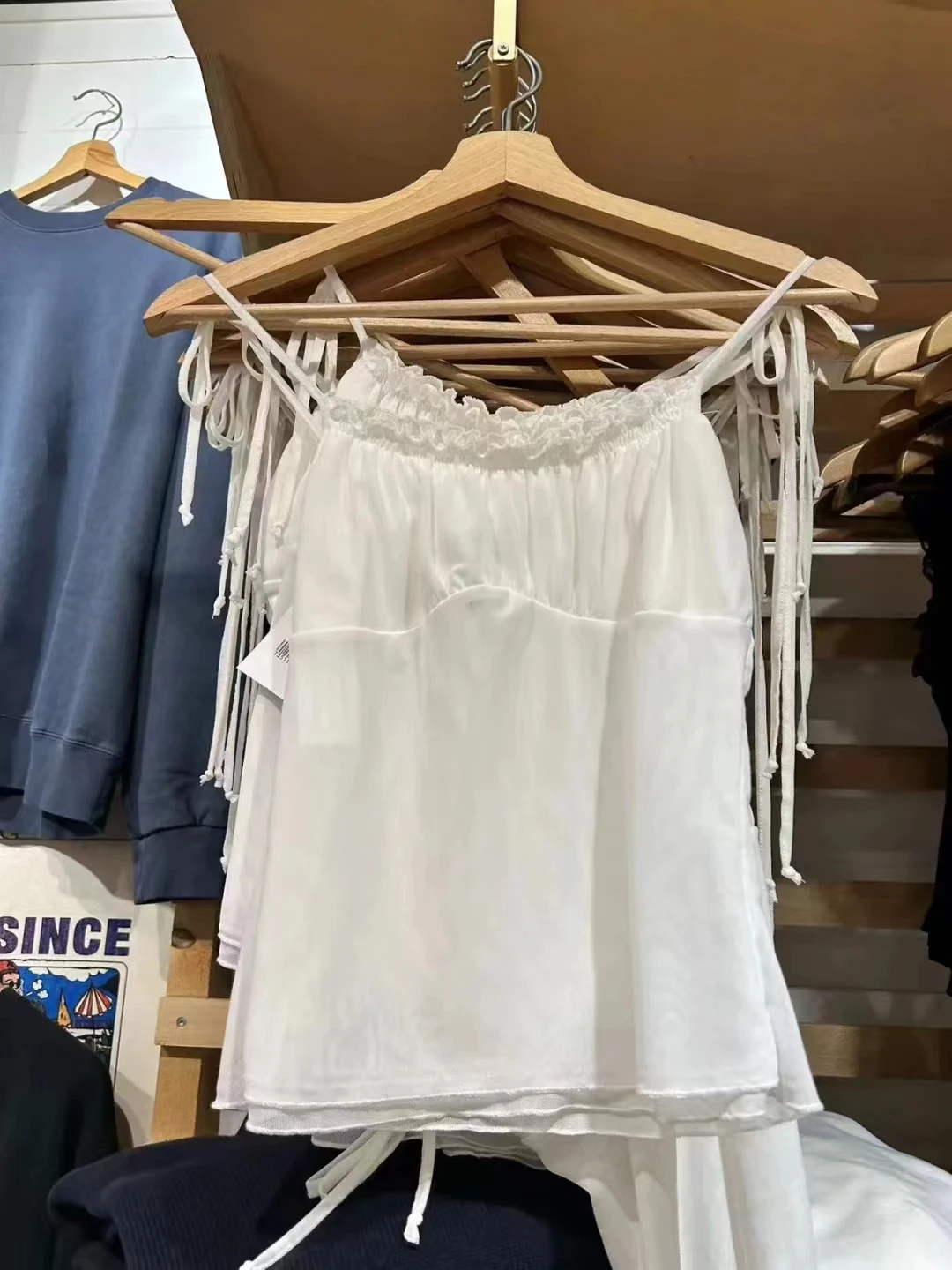 Camisetas sin mangas de malla con pliegues y cordones Vintage para mujer, camisola Sexy blanca sin mangas, chalecos ajustados de verano, Top corto