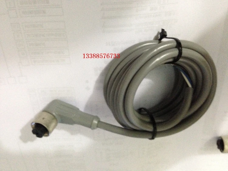 НОВЫЙ ОРИГИНАЛ XS2F-M12PVC4A10M