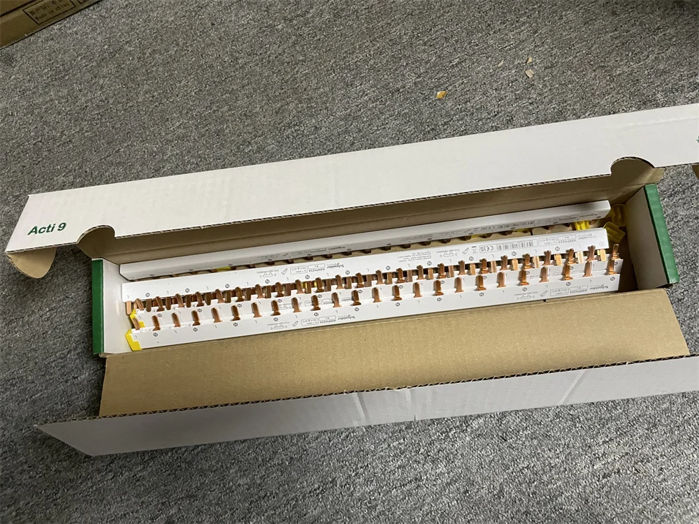 New A9HLP224 or A9XPH224 Schneider Electric Acti 9 Comb Busbar wiring and installation accessories, 24x18mm, suitable for 2P MCB