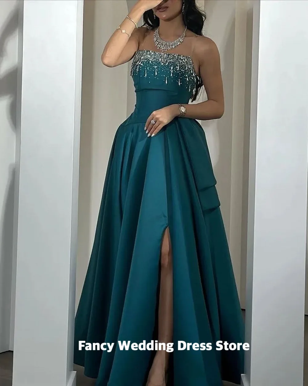 Fancy Green Beading Strapless Satin Evening Party Dress A-LINE High Quality Slim Backless Saudi Arabia customized