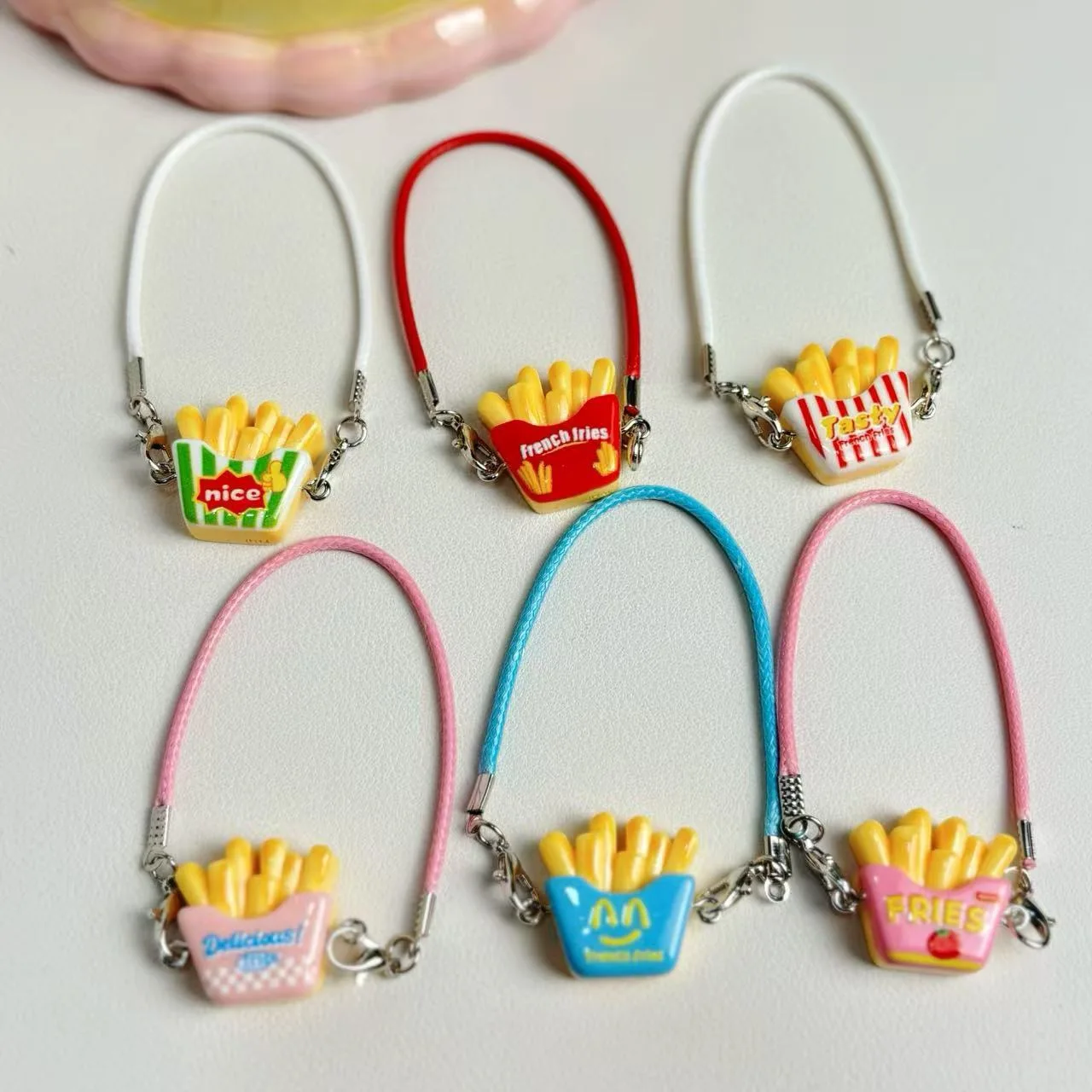 จี้ตุ๊กตา Labubu ของตกแต่งบ้านตุ๊กตาจิ๋ว น่ารัก ใช้เป็นกระเป๋าเป้สำหรับอุปกรณ์เสริม Labubu ของเล่น DIY สำหรับแต่งตัว Labubu