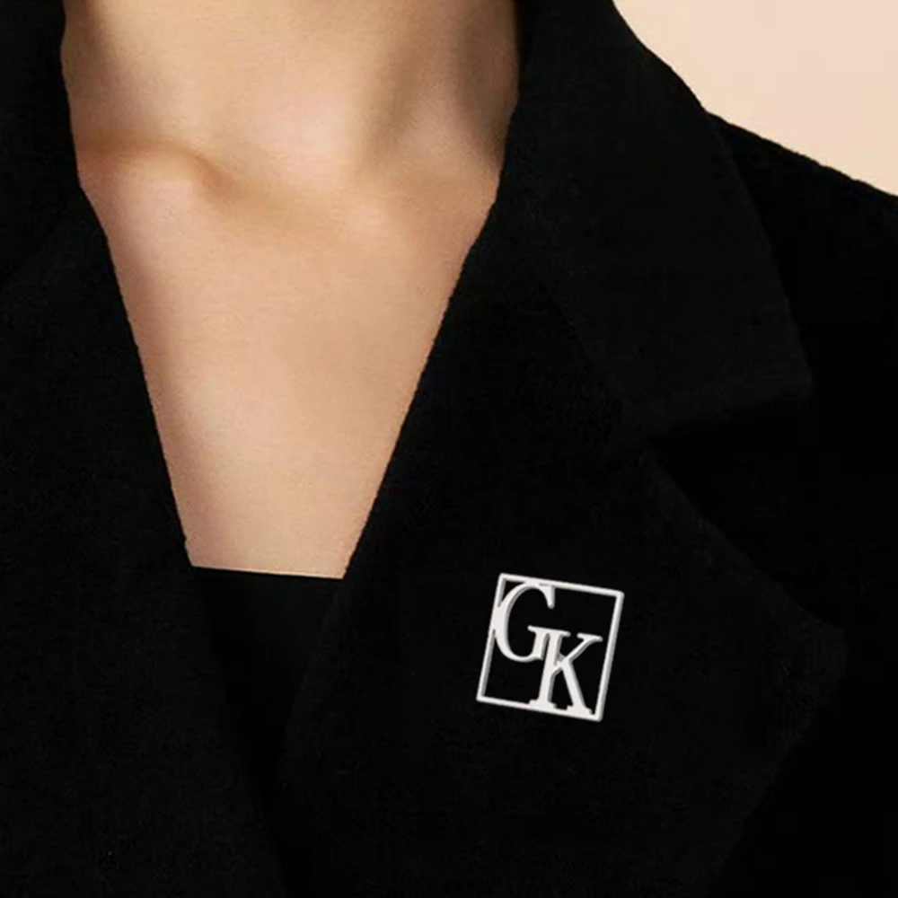 My Shape Personalized Brooch Custom Initials Brooch for Women's Suit Casual Customized Letters Pins Nameplate Brooch Jewelry