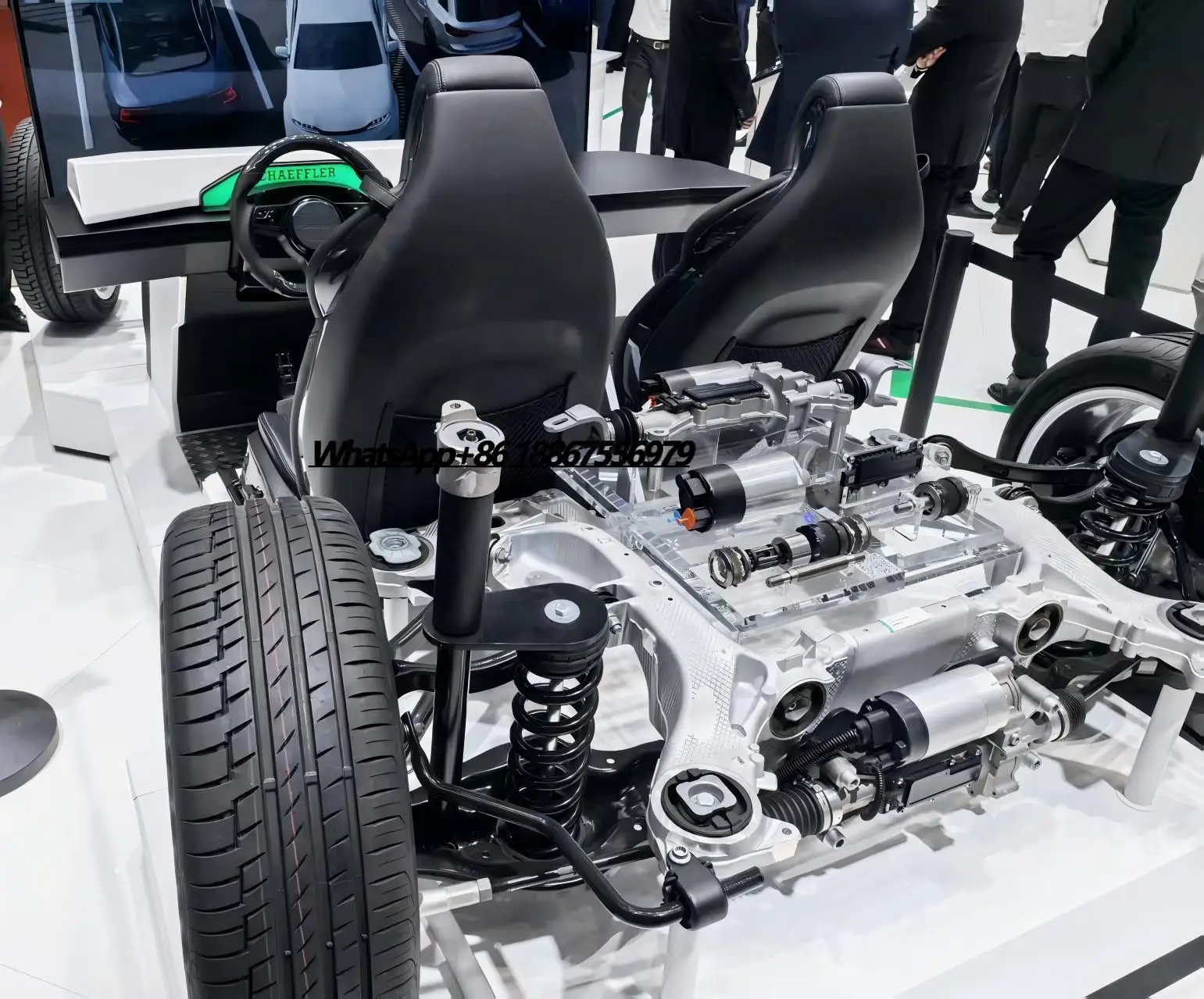 Made in China Custom Car Chassis Static Model, with Steering Transmission and Movable Seats