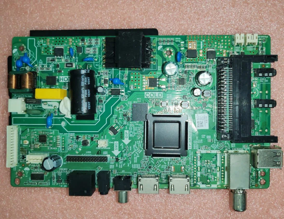 TP.SK508S.PB818 اللوحة الأم لتلفزيون شبكة WiFi ذات 4 النواة مع ذاكرة ذاكرة تخزين مؤقت 1G + 8G تم اختبارها جيدًا