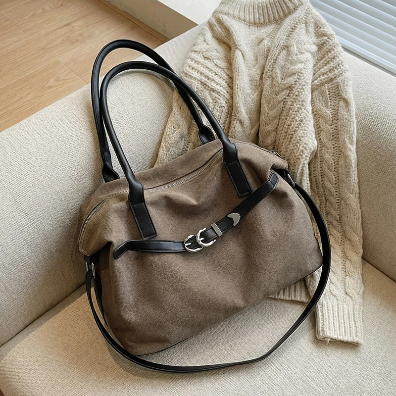 

Женская замшевая сумка-тоут, черная парусиновая лоскутная металлическая пряжка, декор, большая вместительная повседневная сумка в стиле ретро в стиле ретро, сумка на плечо 2025