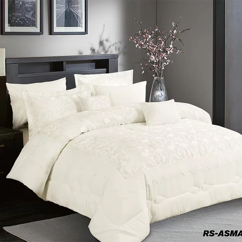 Jacquard  Chenille Design Luxury Latest Bed Comforter Set Bedding Set Middle East