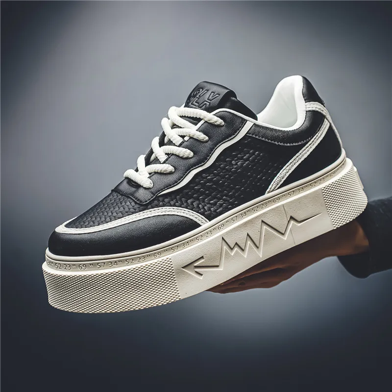 

Thick soled fashionable sports men's shoes, leather top board shoes, men's motorcycle shoes