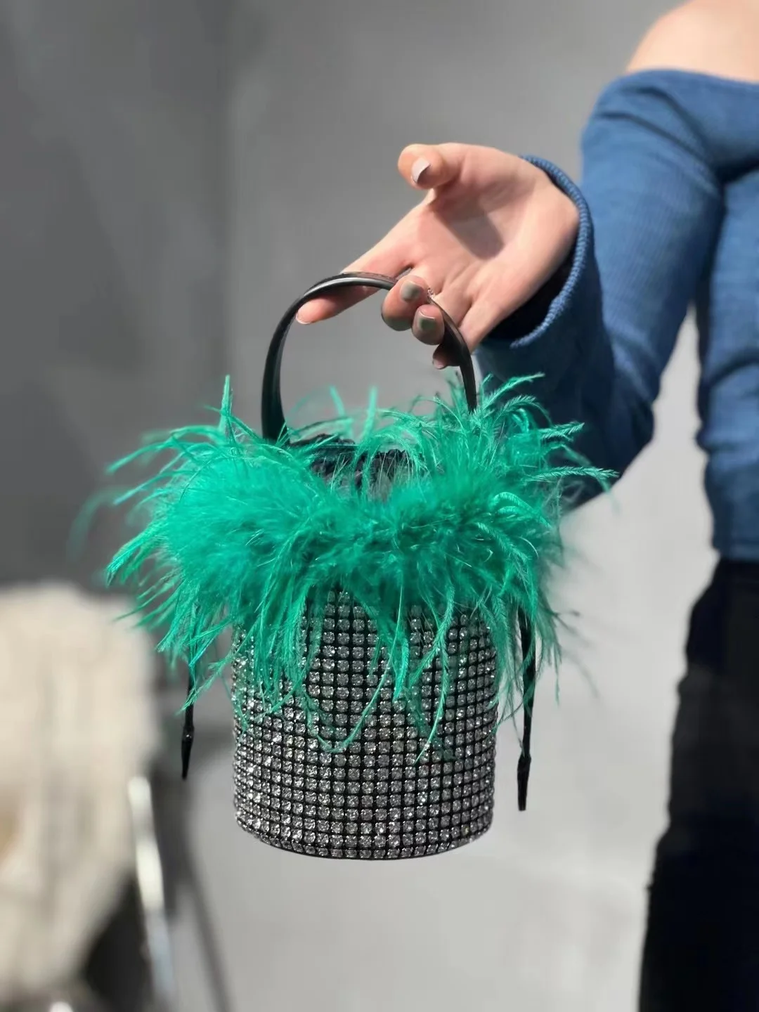 

Fashion Ostrich Hair Bucket Bag Women's Handbag Glitter Rhinestones Diamond Evening Bag Wedding Party Clutch Purse Shoulder Bag