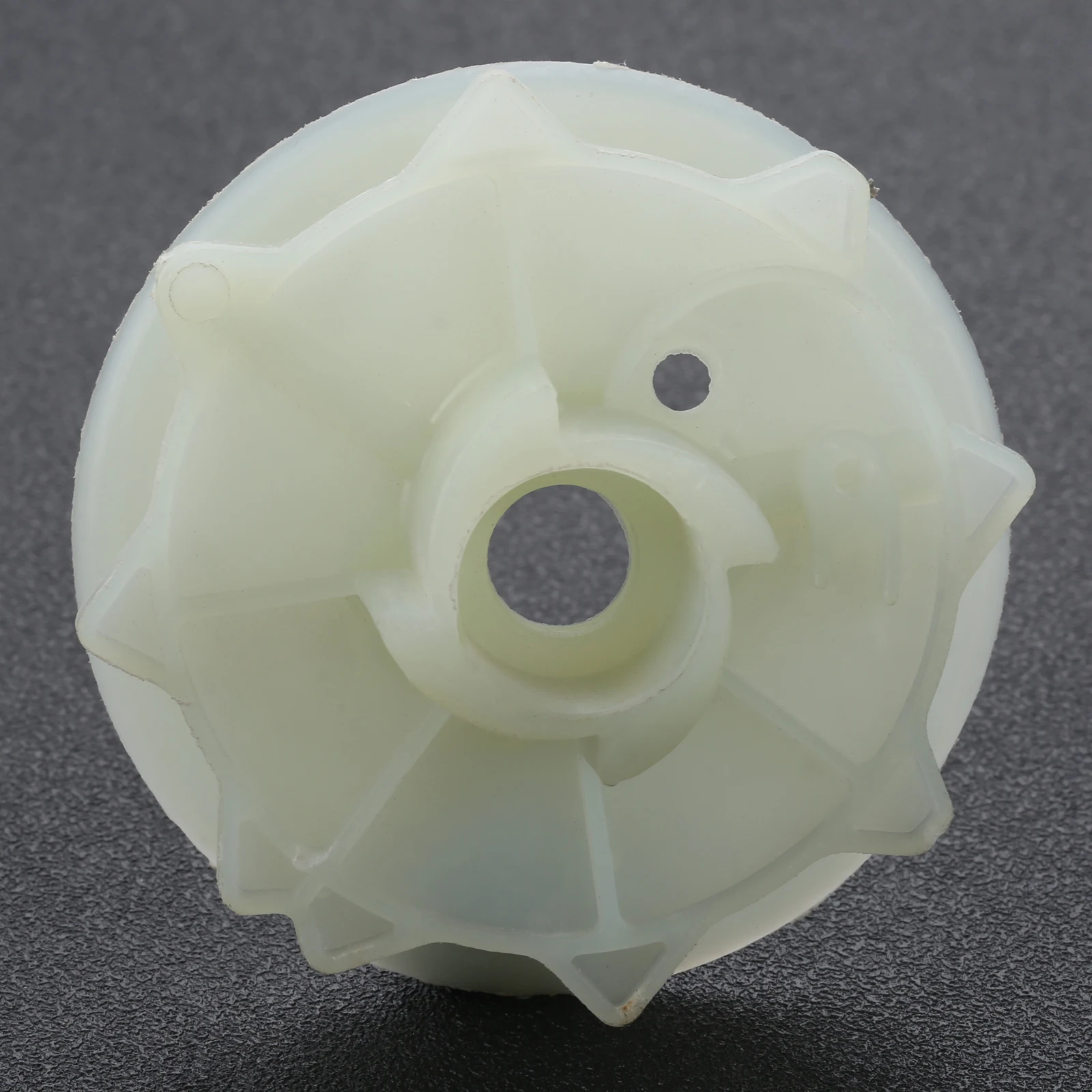 Plastic Recoil Starter Pulley for Partner 350 351 Poulan 3314 3416 3516 Mcculloch 335 338 435 436 438 440 441 442 444 Chainsaws