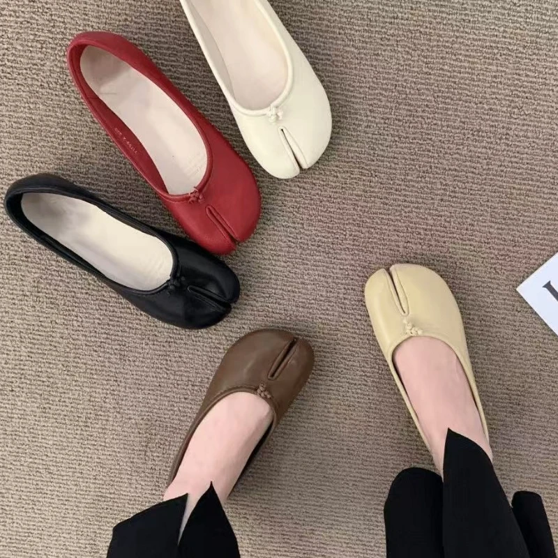 

Style Tabi Ninja Shoes Women Cozy Leather Flats Split Hoof Toe Loafers Femme Mary Jeans Mocasines Ladies Ballerina Shoes Women