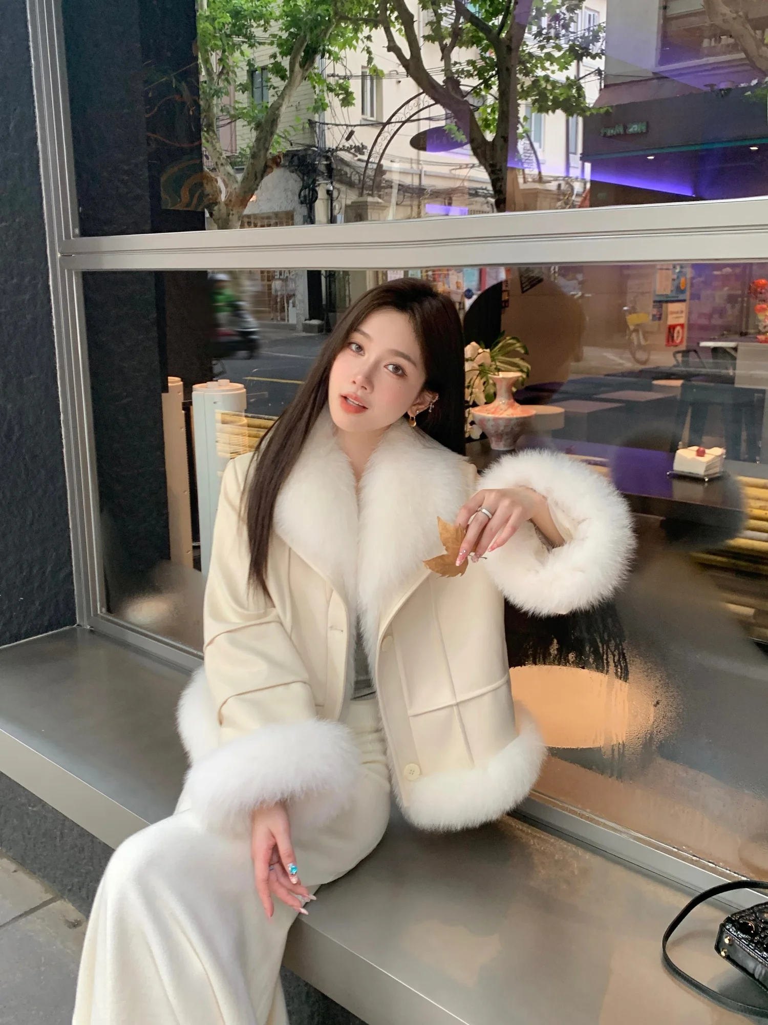 

MANMONA Winter 2025 New Sle Large Fur Collar Suede Inner White Du down Coat Women's Fur Coat Long Sve ort Length