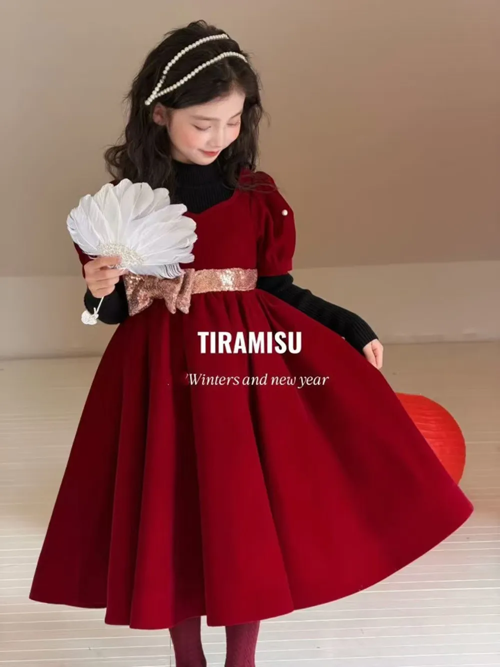 Girls Vest Dress 2026 Autumn and Winter Children Red Velvet Princess Dress Skirt Bow Piano Performance 100-150CM
