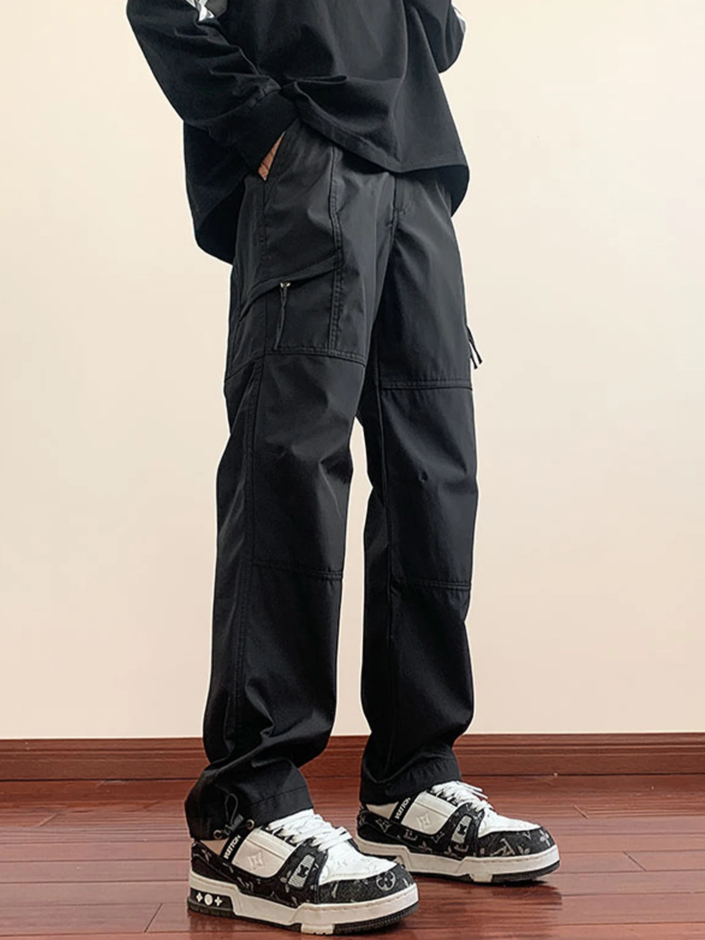 

Men's Winter Thickened Fleece Lined Windproof Black Soft Cargo Pants Outdoor Casual Straight Leg Workwear Trousers