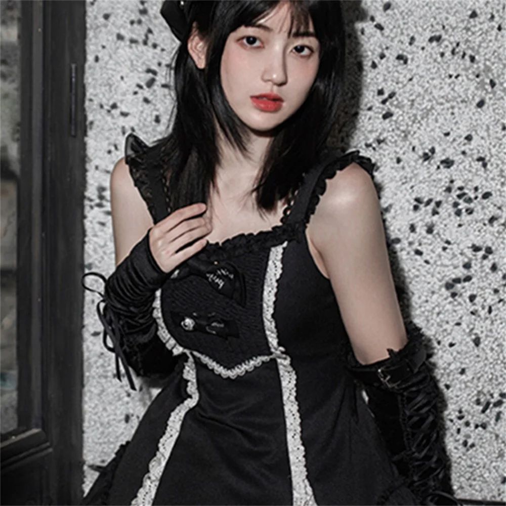 

Gothic Girls Black Leather Shoulder Strap Ruffle Hem Lolita Dress Lace Cute Bowknot Vintage Punk Vestidos Cosplay Lolita Jsk